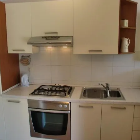 Anmutige Ferienwohnung Nur Eine Gehminute Vom